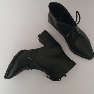 نیم بوت زنانه مدل زیپی بندی
